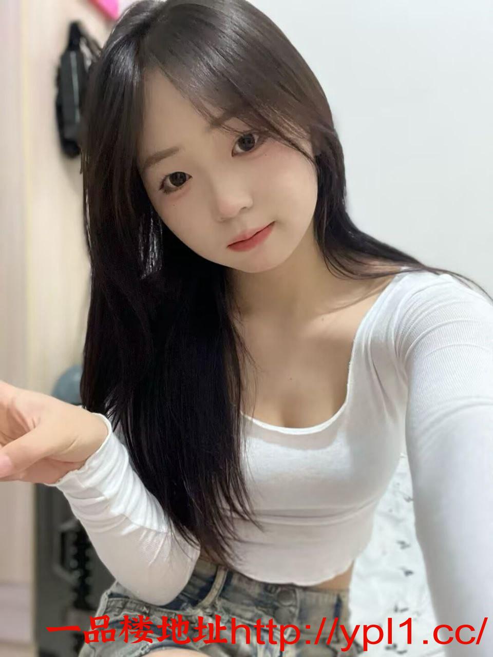 白嫩御姐美女