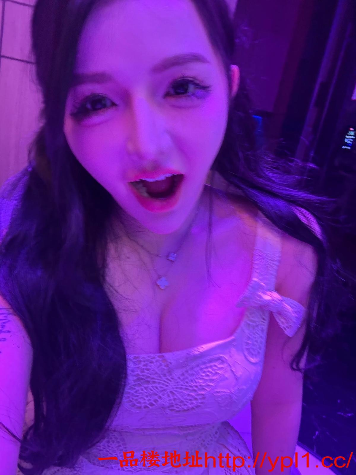 骚逼兼职妹妹