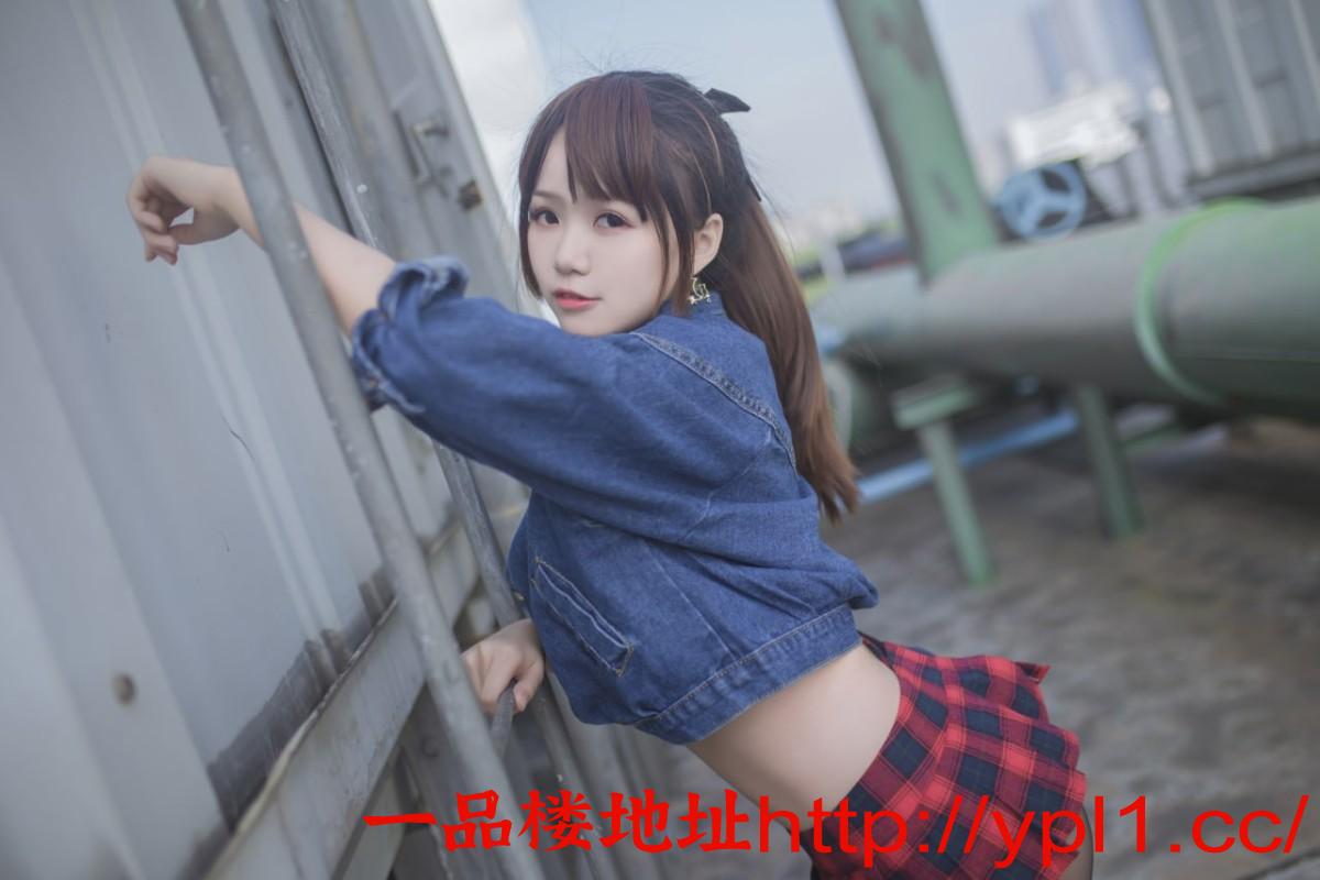 的女孩