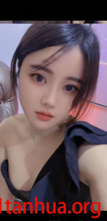  镇江万达风情小姐姐